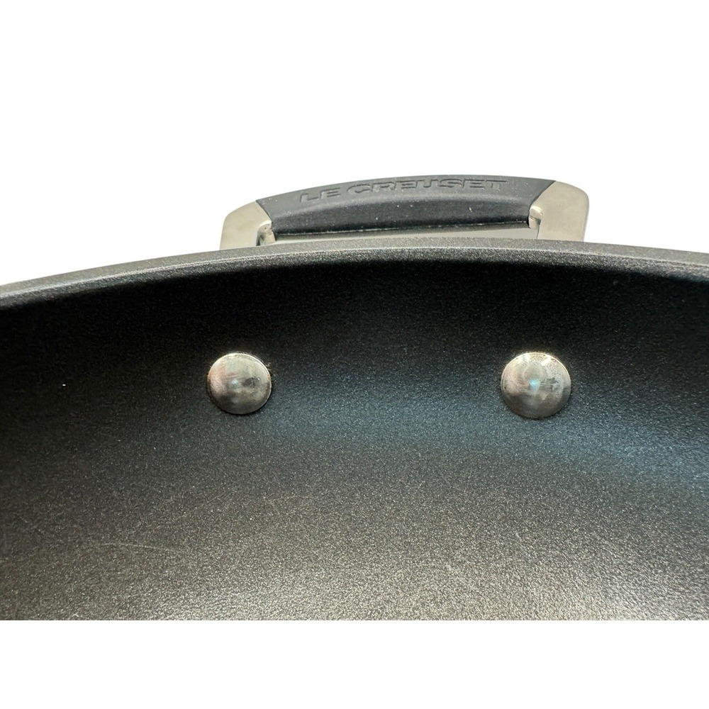 Le Creuset 12" 30cm Nonstick Saute Pan w/ Lid 3.7L Double Handle EUC - Picture 10 of 16